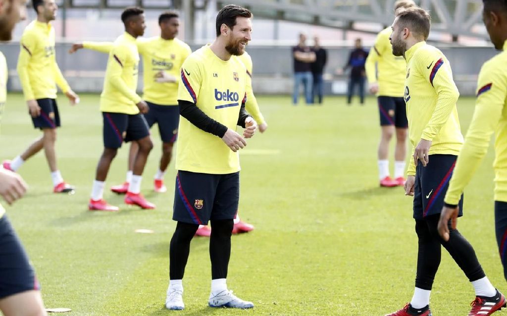  里昂租赁年轻前锋，增强锋线冲击欧战席位  